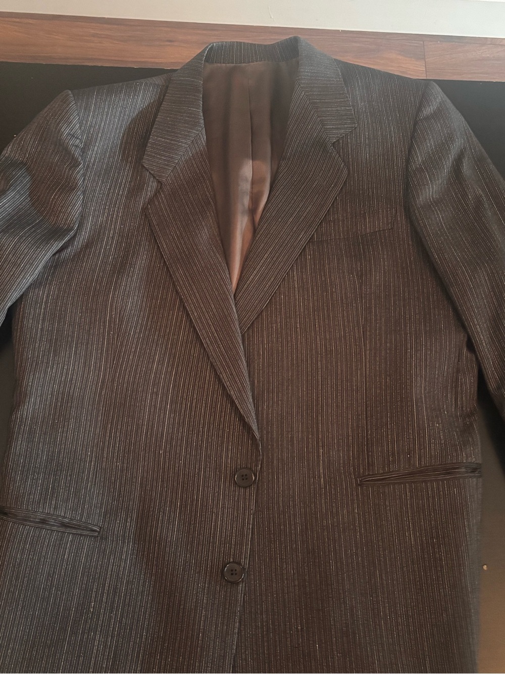 Men's two suits - Picture 5 of 7